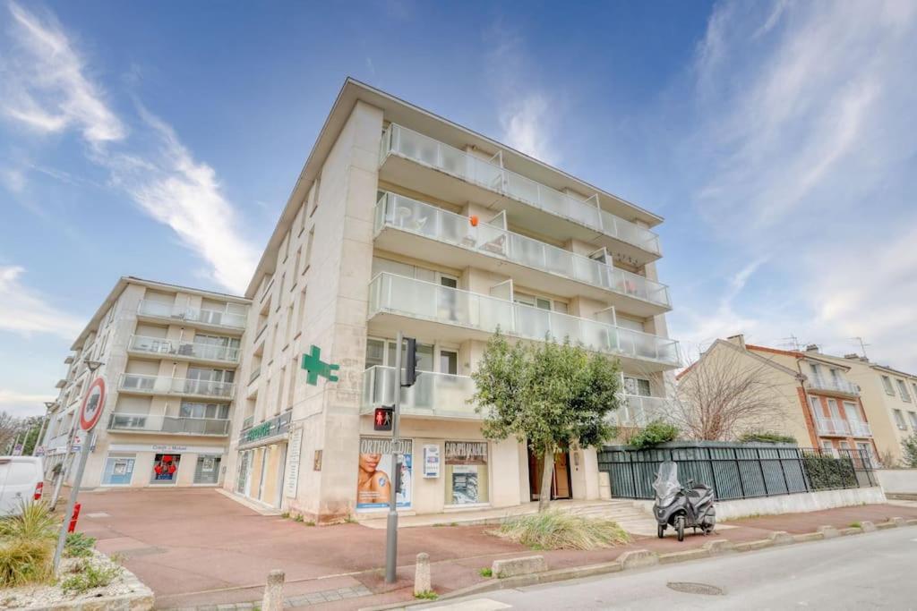Le Majestic Blue - Metro 8/Hopital Henri Mondor كْرُتييّ المظهر الخارجي الصورة